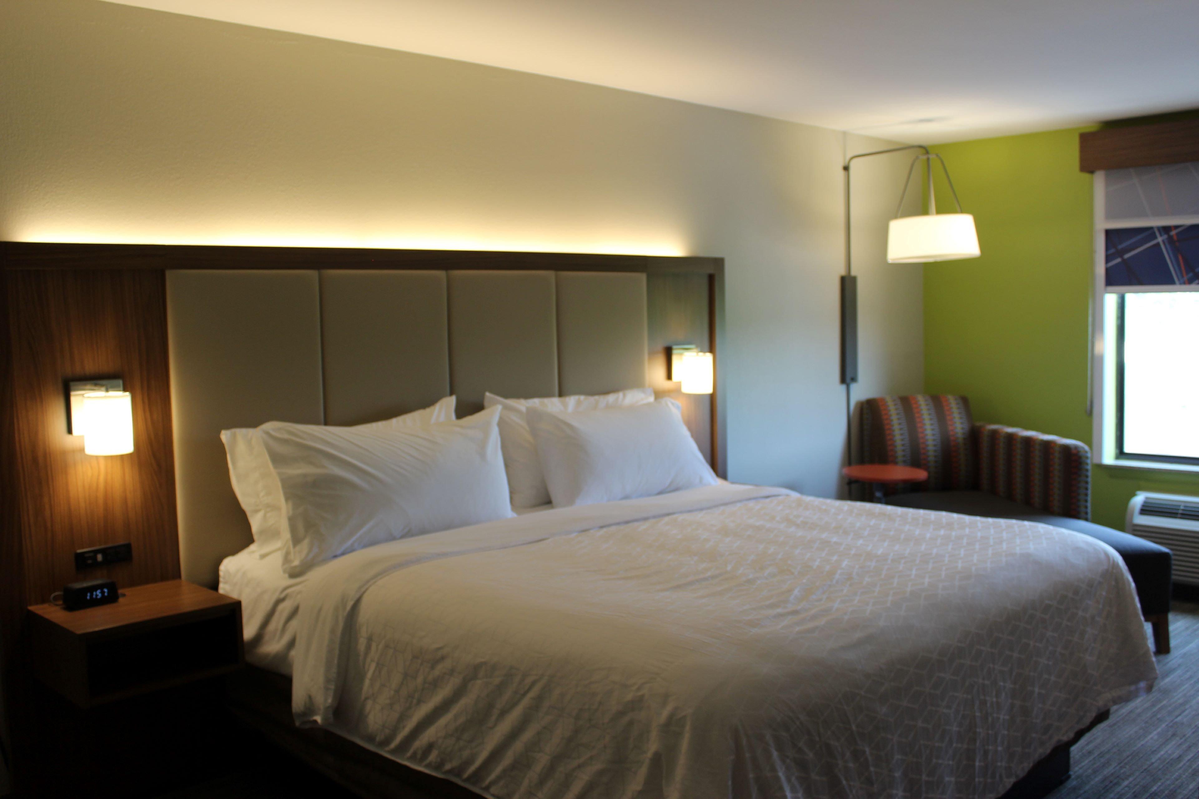 Holiday Inn Express Forest City By Ihg Dış mekan fotoğraf