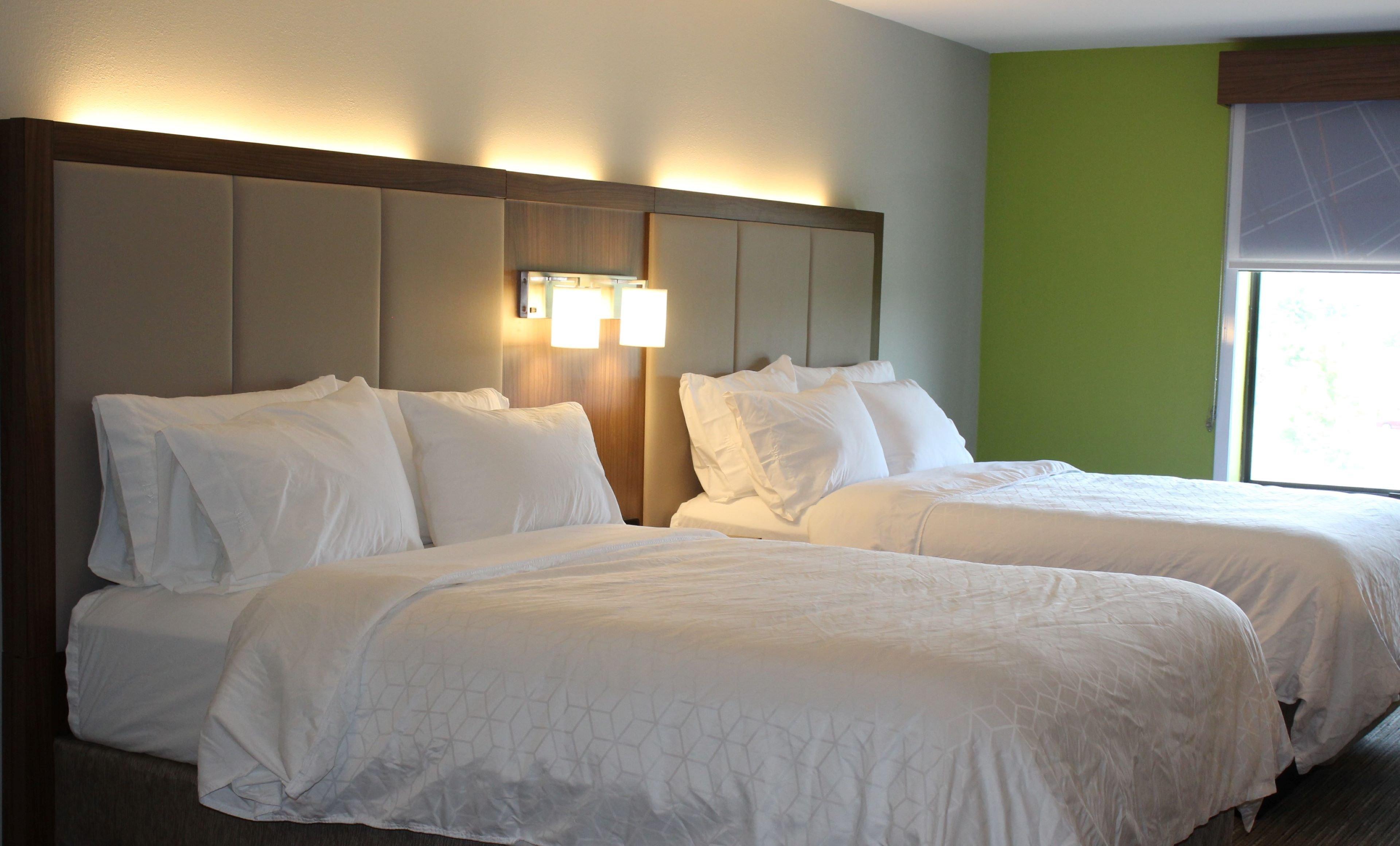 Holiday Inn Express Forest City By Ihg Dış mekan fotoğraf