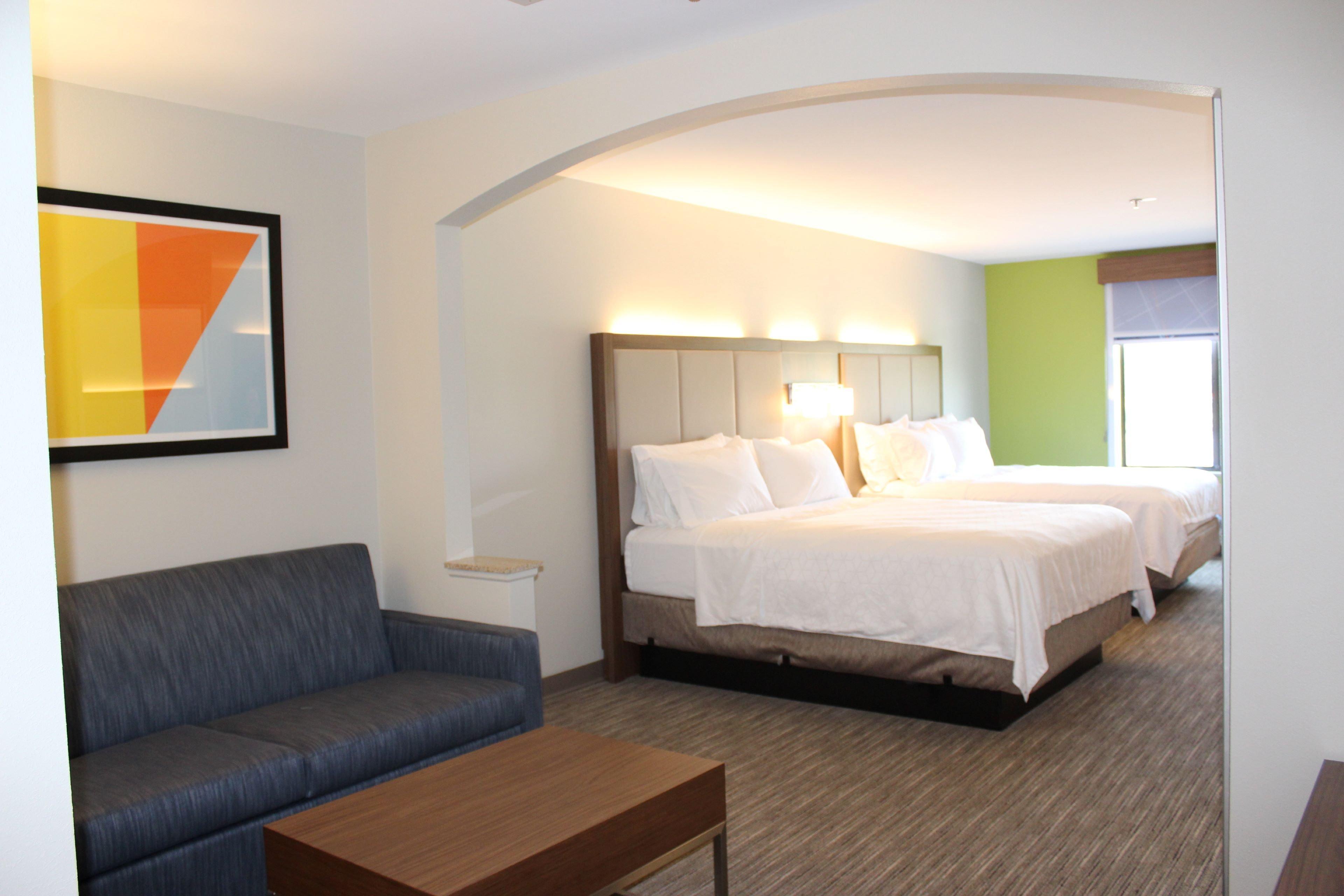 Holiday Inn Express Forest City By Ihg Dış mekan fotoğraf